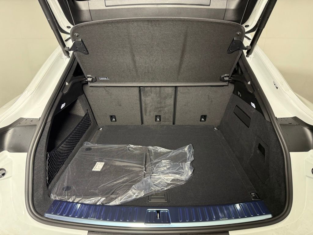 Certified 2025 Porsche Cayenne Coupe image 17