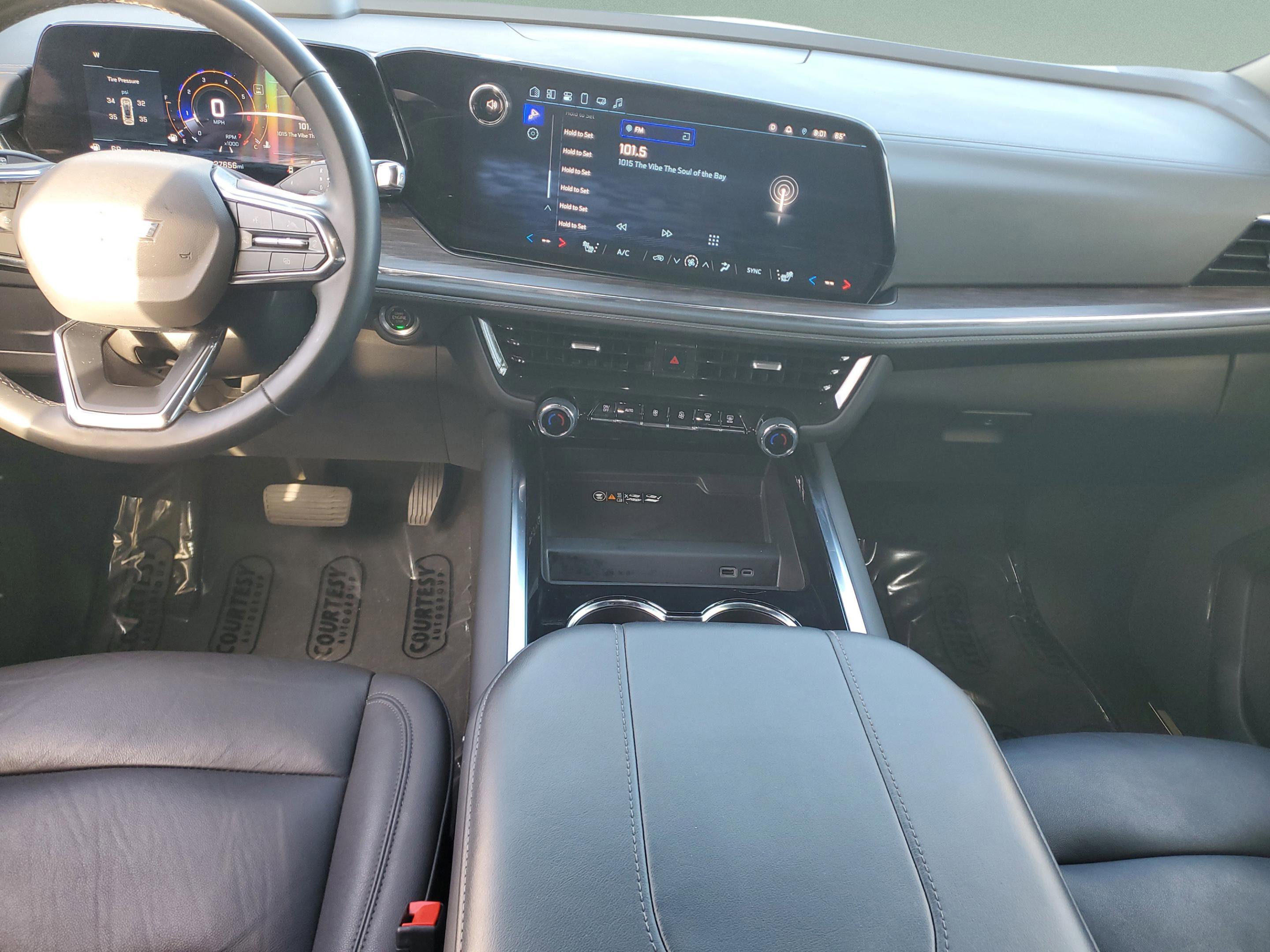 Used 2025 Chevrolet Tahoe LT image 13