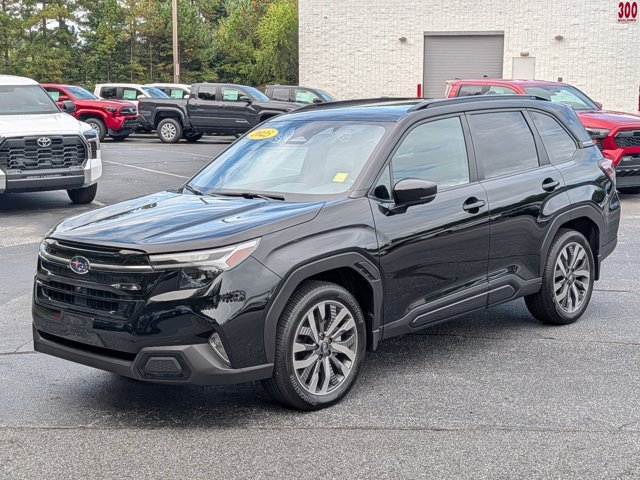 Used 2025 Subaru Forester Touring w/ Protection Package AWD/4WD image 3