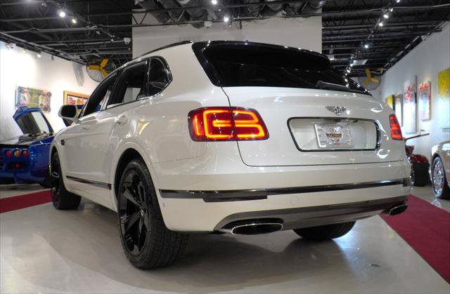Used 2018 Bentley Bentayga AWD/4WD image 5