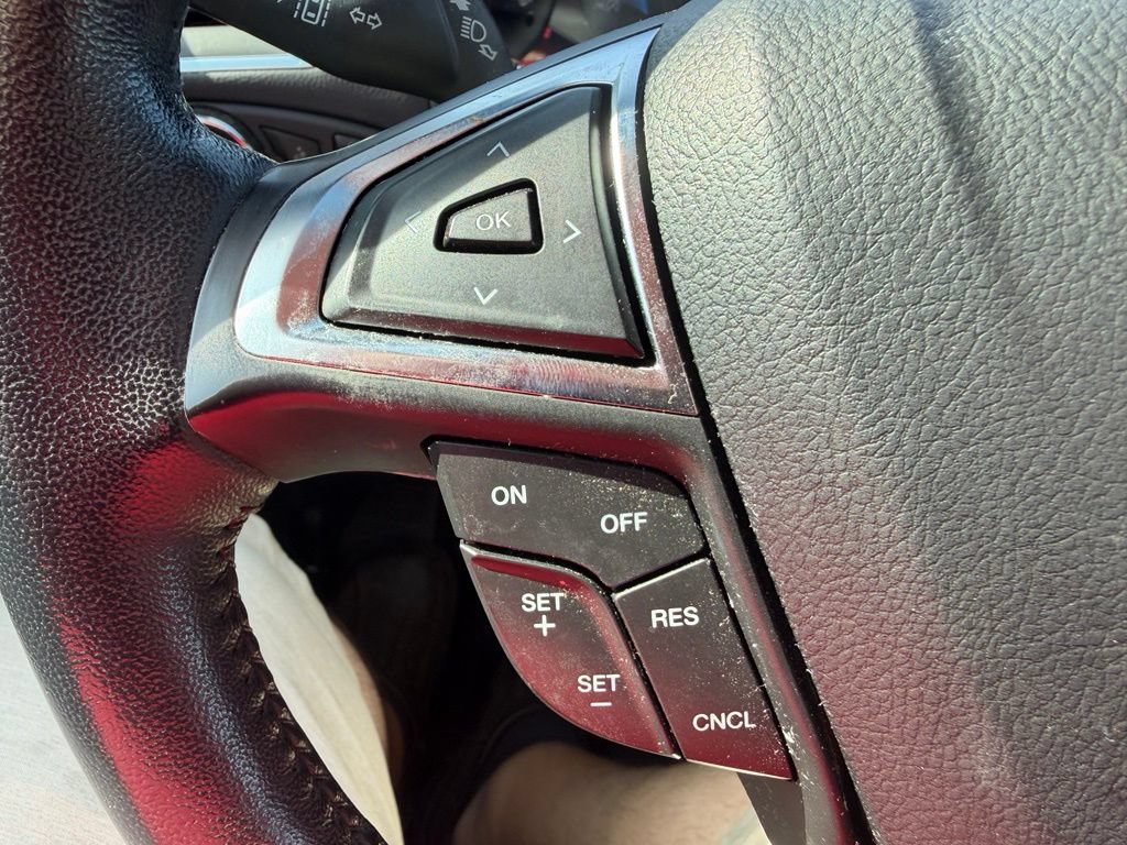 Used 2023 Ford Edge Titanium AWD/4WD image 16