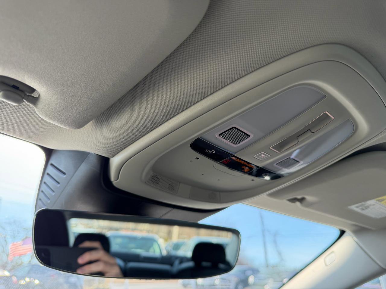 Used 2024 Volvo S60 T8 Plus w/ Climate Package image 12