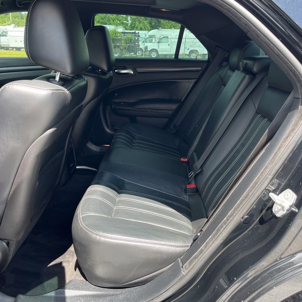 Used 2016 Chrysler 300 S RWD image 14