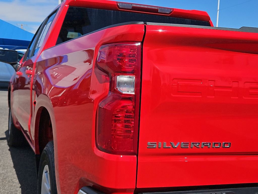 Used 2025 Chevrolet Silverado 1500 LT image 9