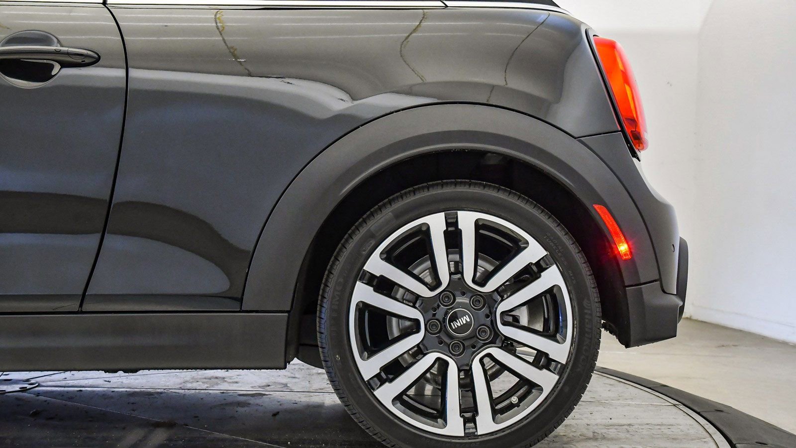 Certified 2023 MINI Cooper S w/ Signature Upholstery Package image 11