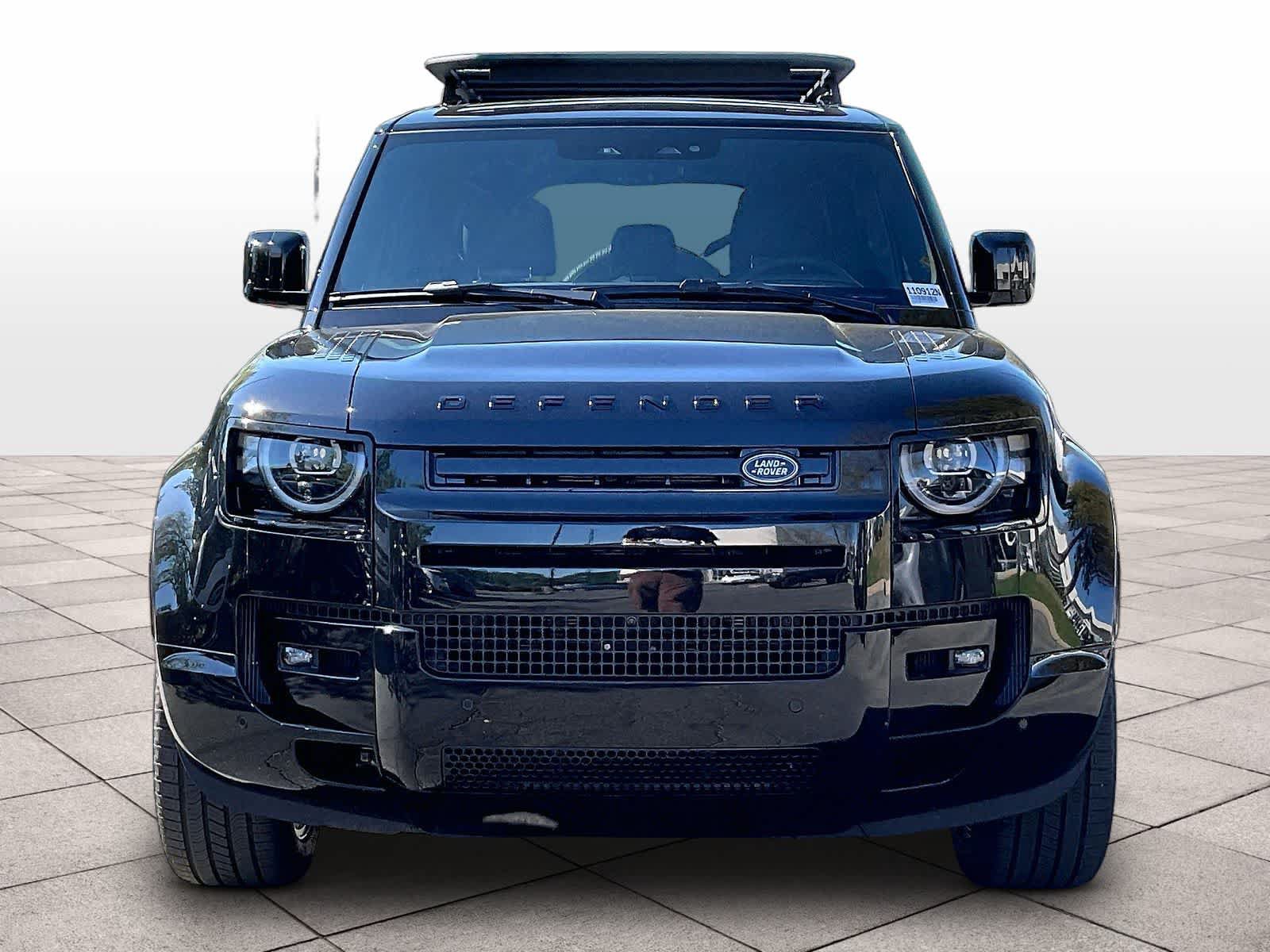 New 2026 Land Rover Defender 110 X-Dynamic SE AWD/4WD image 5