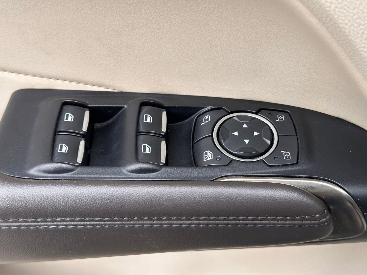 Used 2019 Lincoln MKC Select w/ Select Plus Package image 22