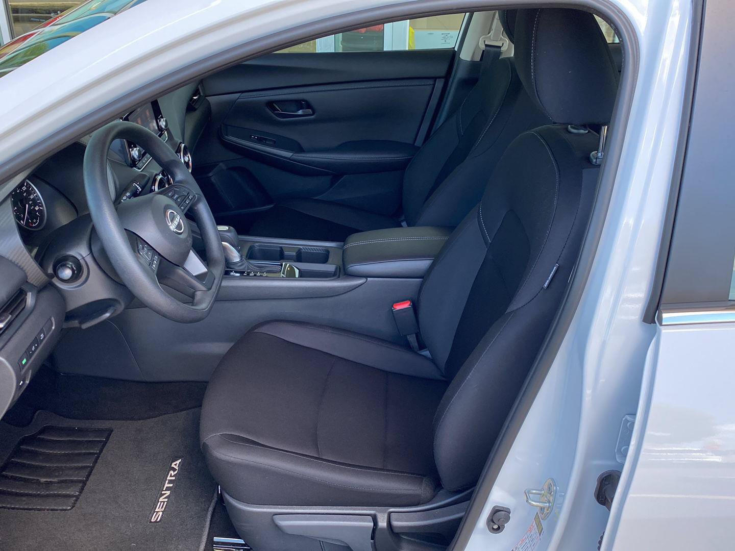 Certified 2025 Nissan Sentra S FWD image 12