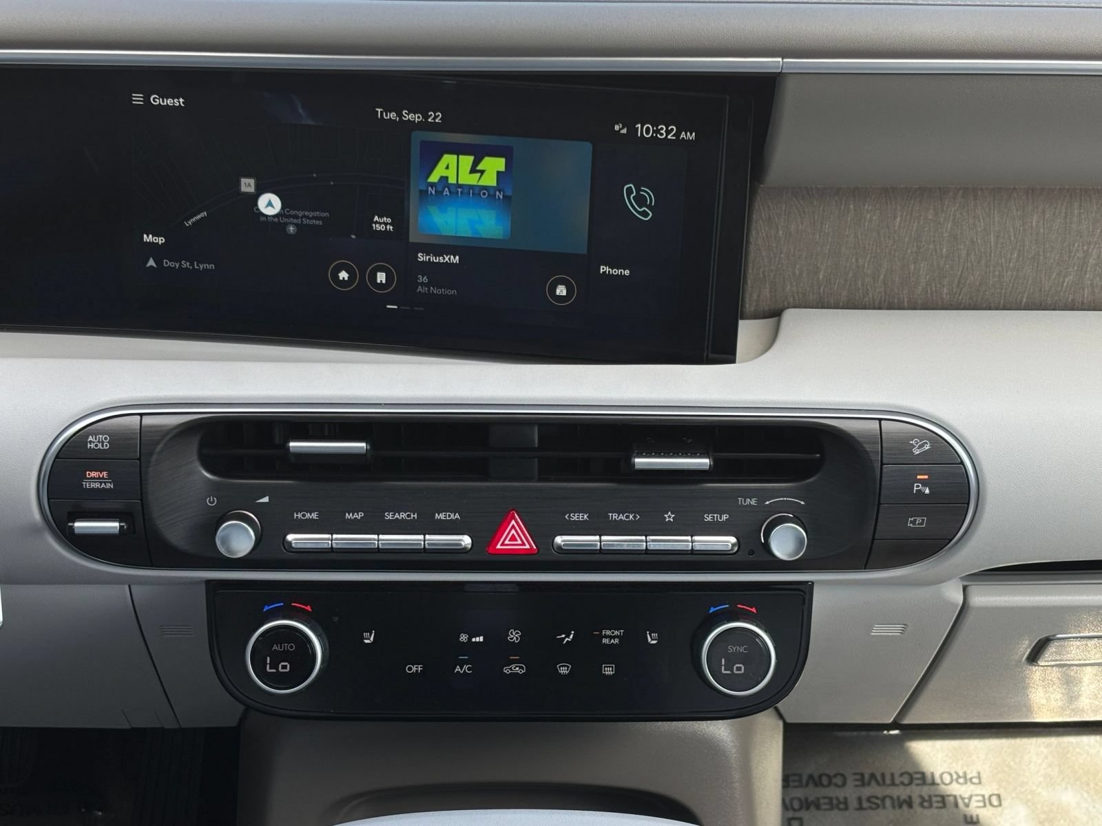 Used 2026 Hyundai Palisade SEL AWD/4WD image 16