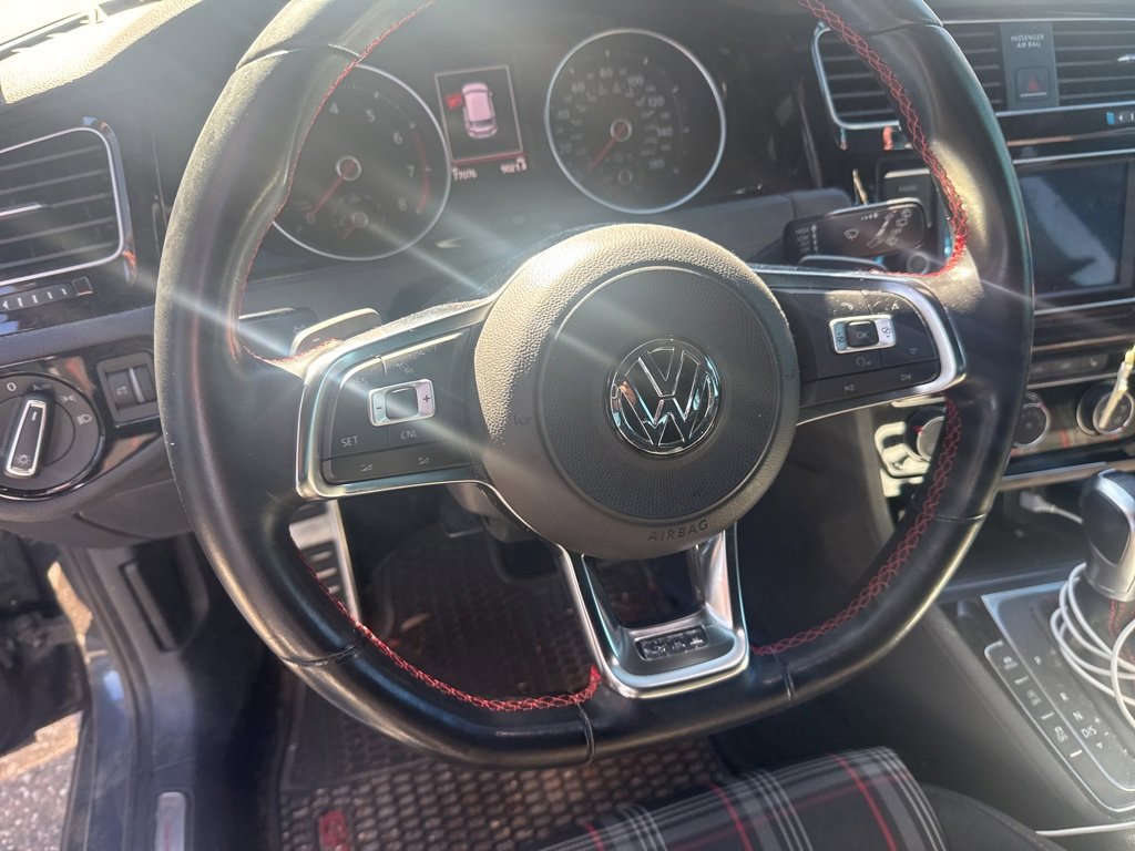 Used 2018 Volkswagen Golf 4-Door image 20