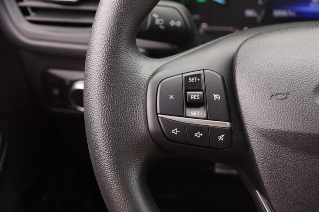 Used 2022 Ford Escape SE FWD image 11