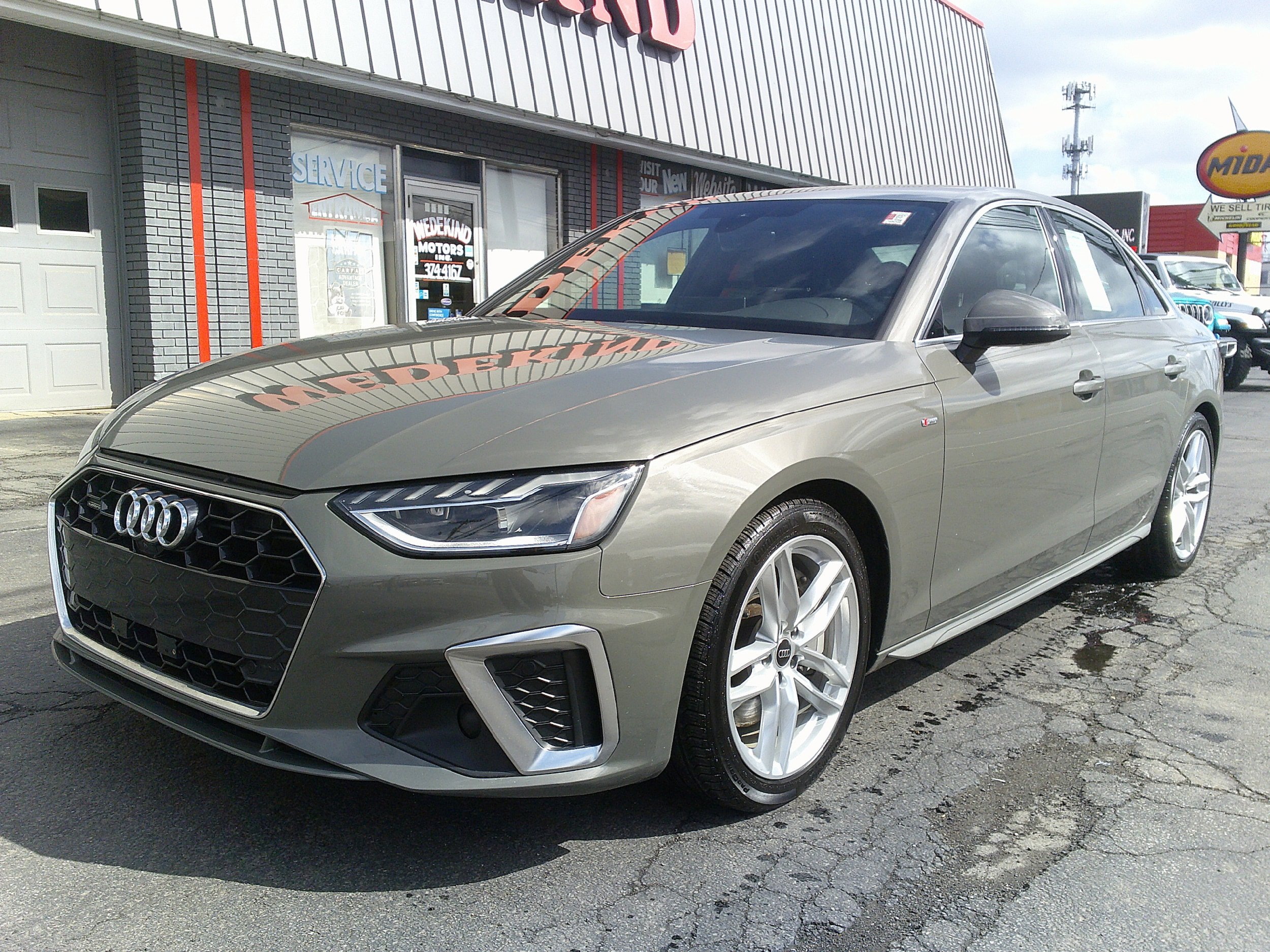 Used 2023 Audi A4 2.0T Premium Plus AWD/4WD image 11