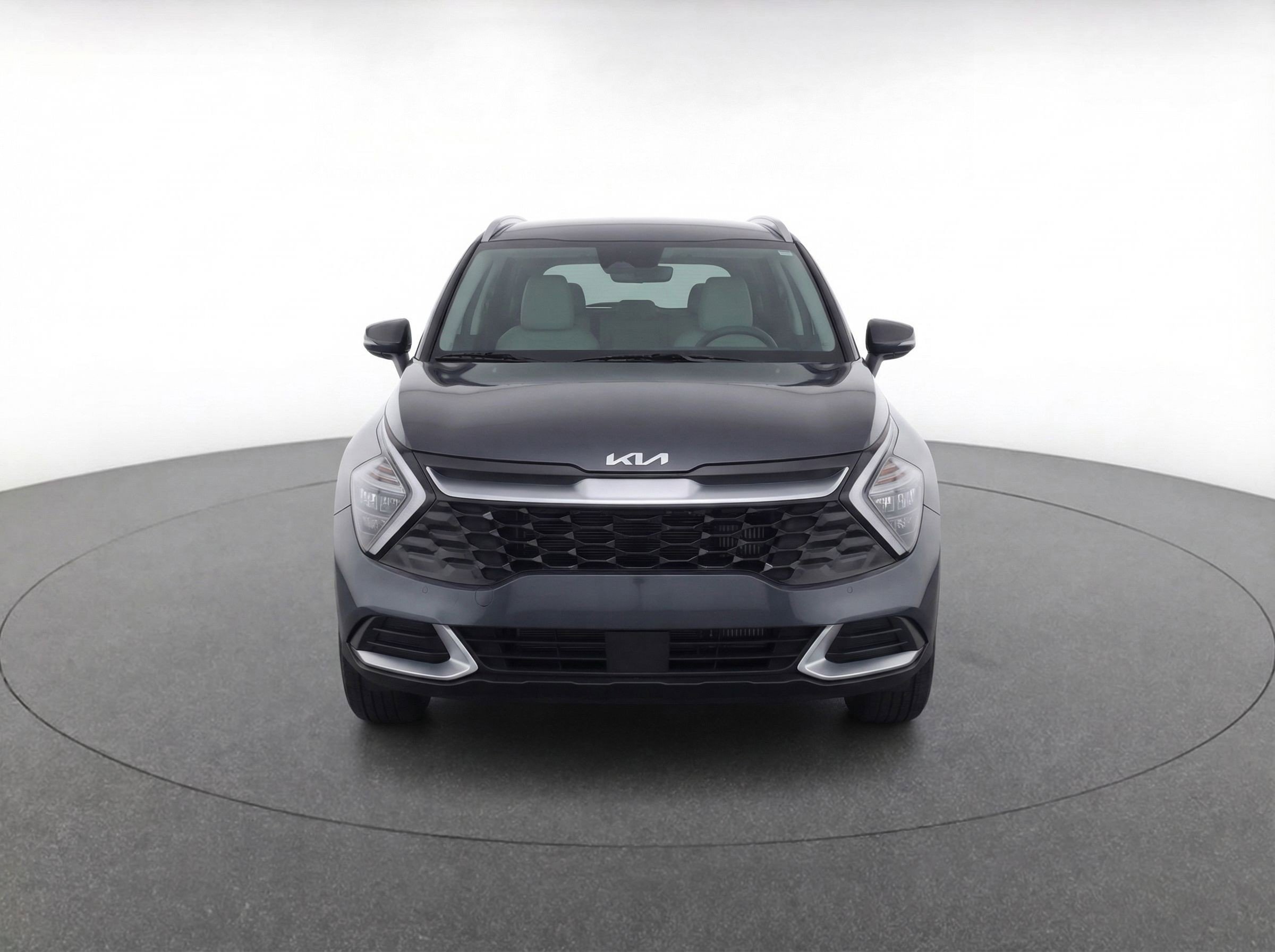 Used 2025 Kia Sportage LX FWD image 2