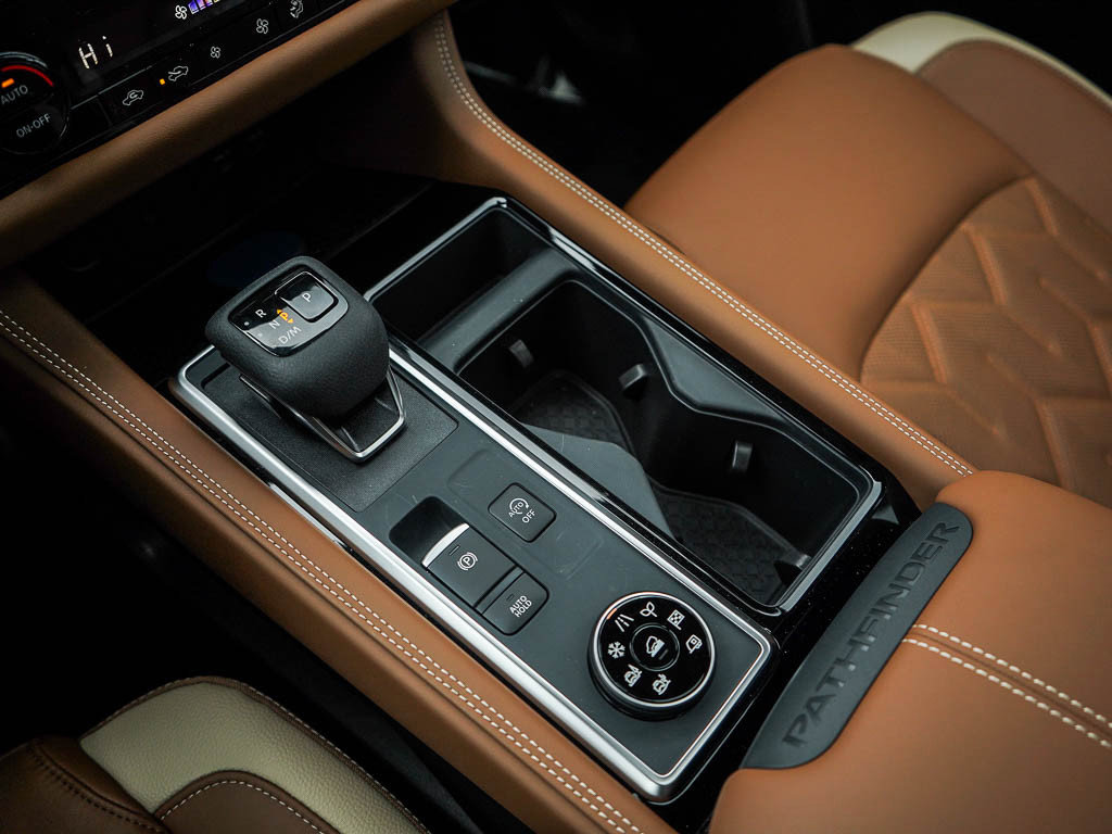 New 2026 Nissan Pathfinder Platinum AWD/4WD image 28