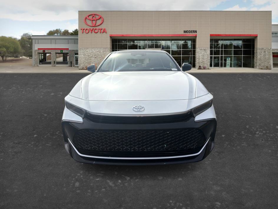 New 2026 Toyota Crown Platinum image 2