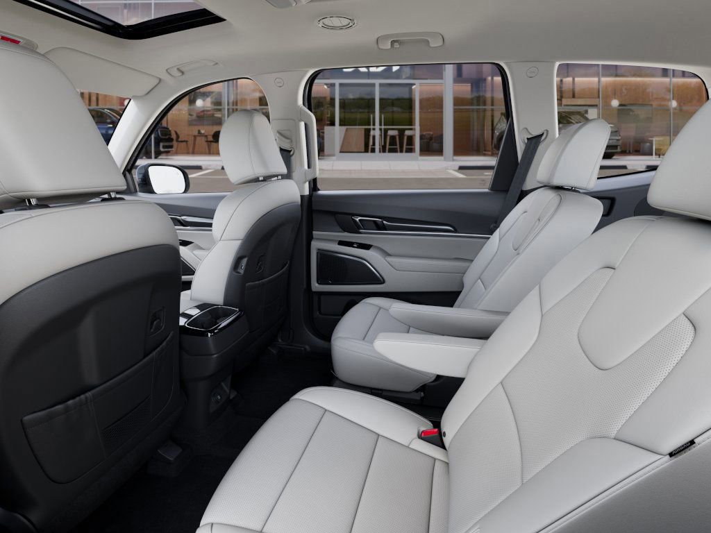 New 2025 Kia Telluride S image 21