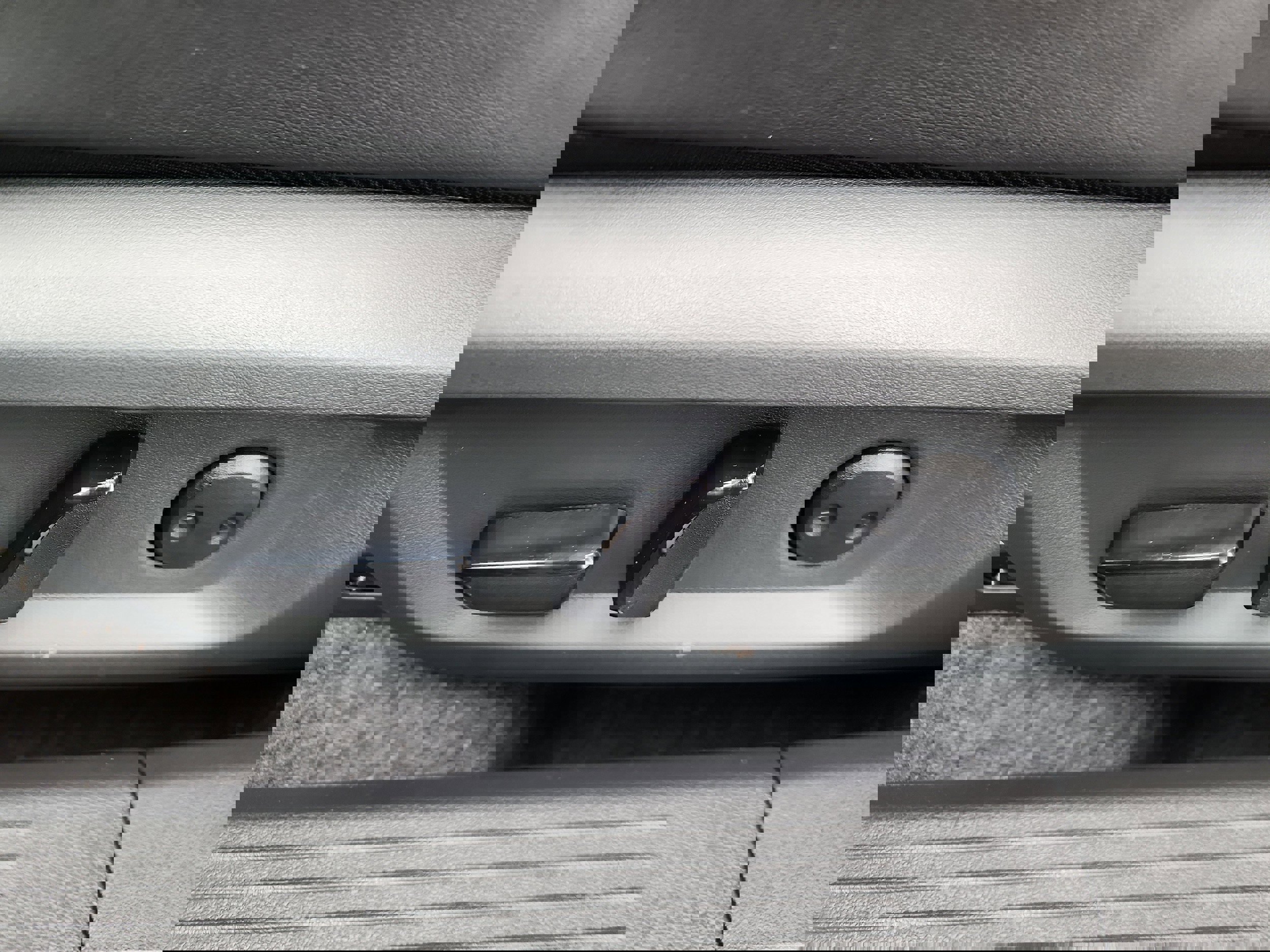 New 2026 Nissan Rogue SV image 12