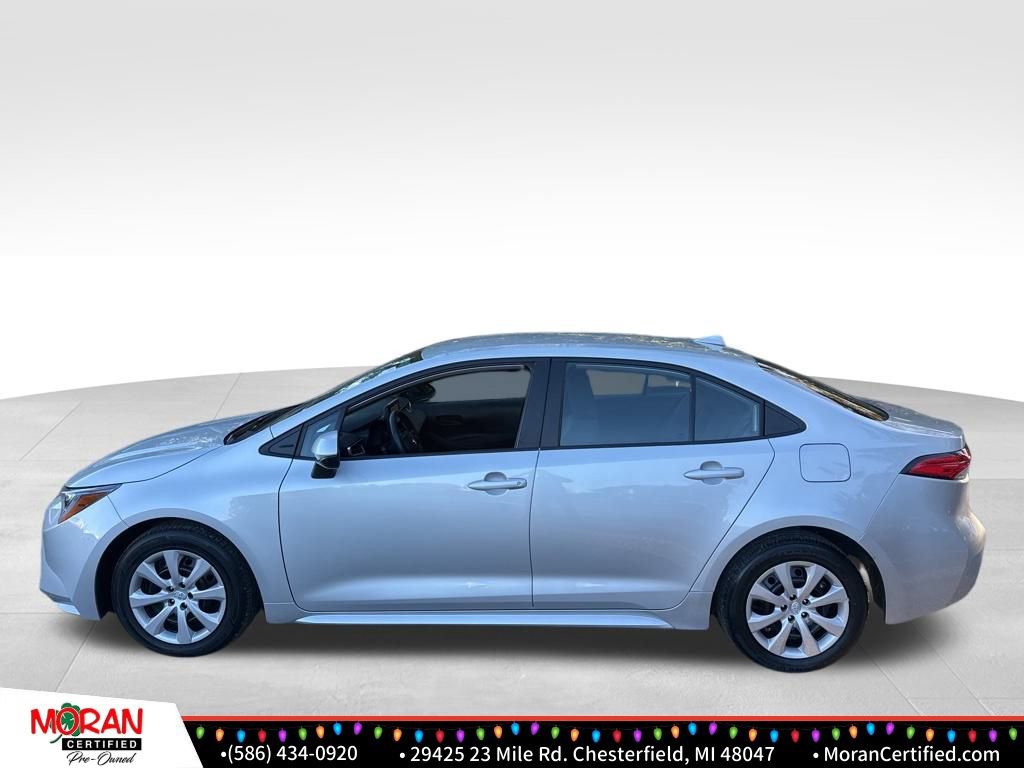 Used 2024 Toyota Corolla LE image 2