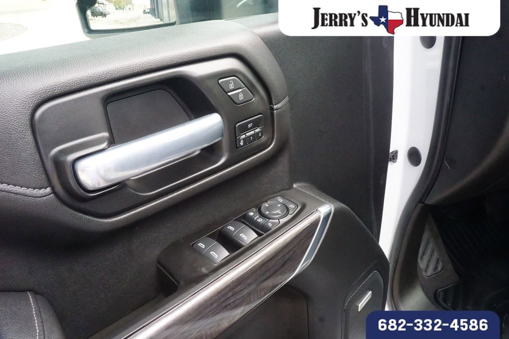 Used 2021 Chevrolet Silverado 2500 LTZ w/ LTZ Plus Package image 17