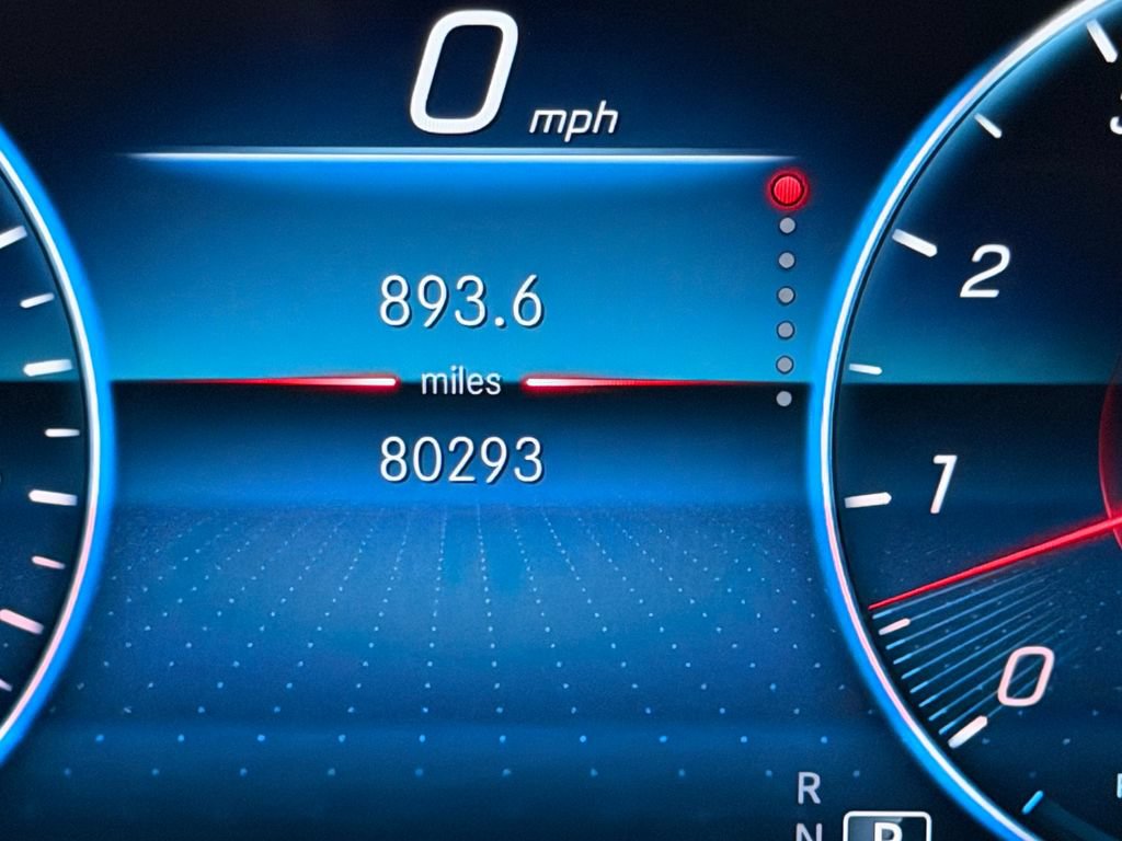 Used 2021 Mercedes-Benz GLE 580 4MATIC image 22