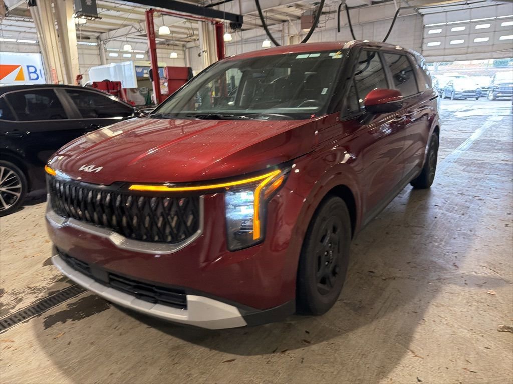 Used 2025 Kia Carnival