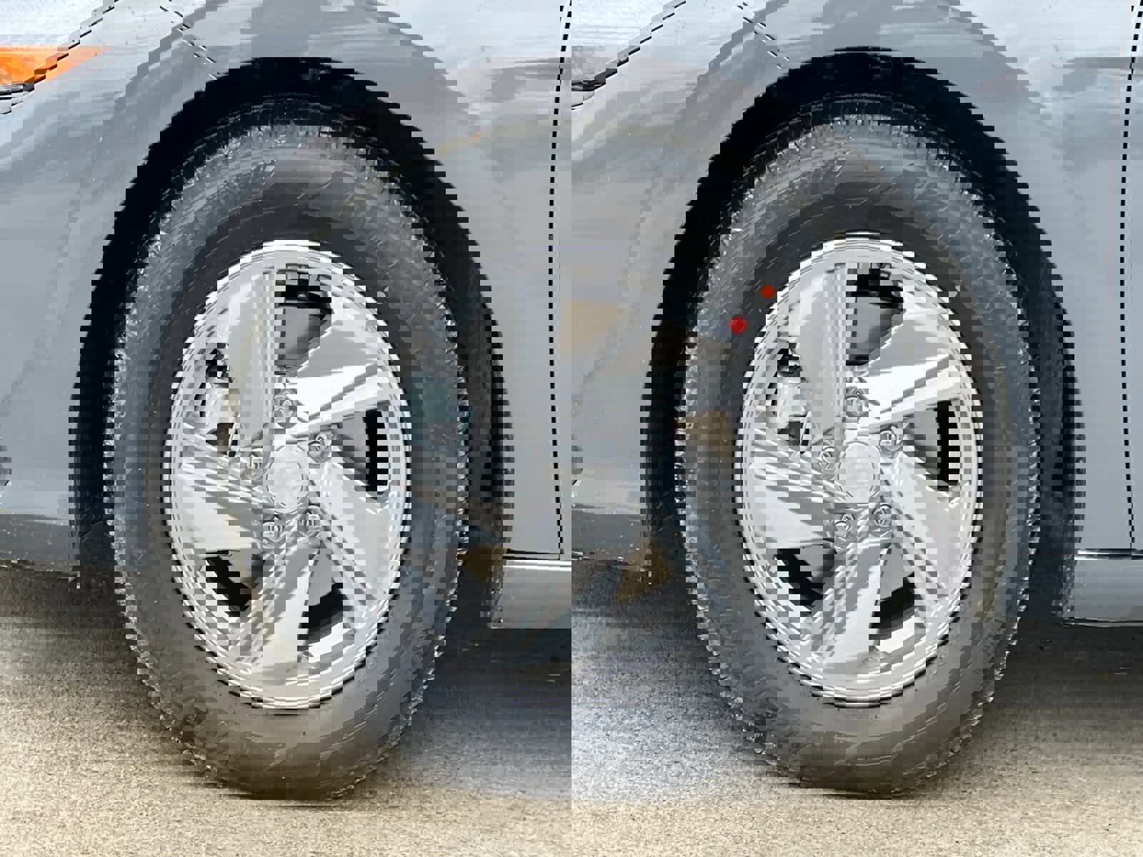 New 2025 Hyundai Elantra SE image 24