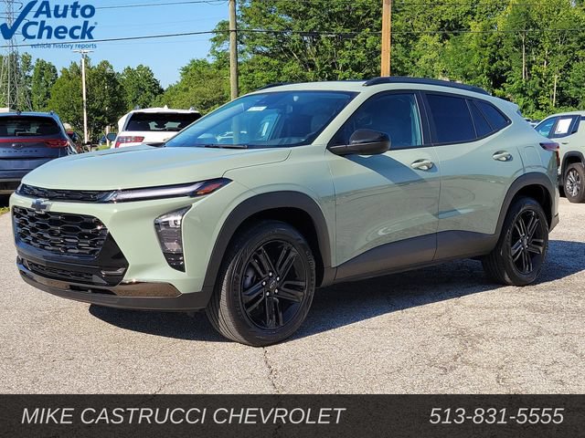 Used 2025 Chevrolet Trax ACTIV w/ Sunroof Package FWD image 1