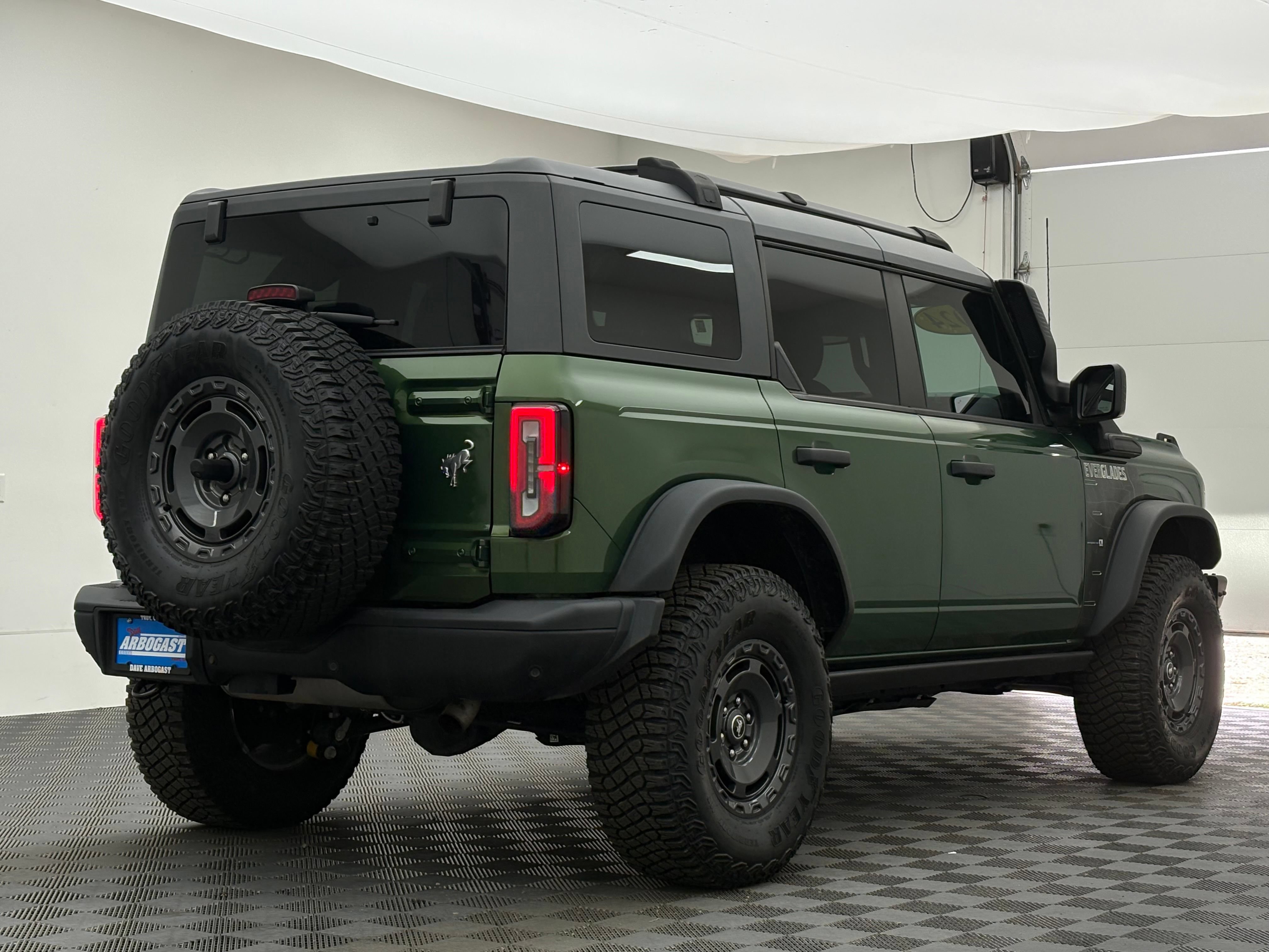 Used 2024 Ford Bronco Everglades AWD/4WD image 6