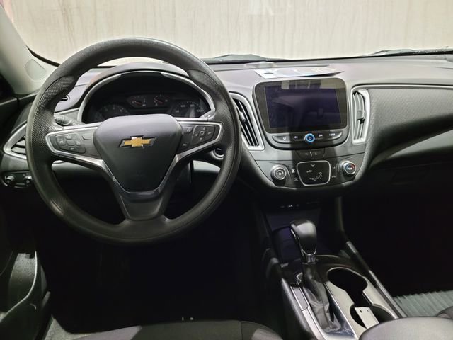 Used 2021 Chevrolet Malibu LS image 4