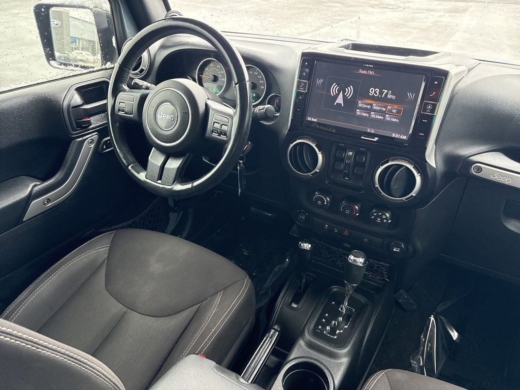 Used 2014 Jeep Wrangler Unlimited Sahara image 14