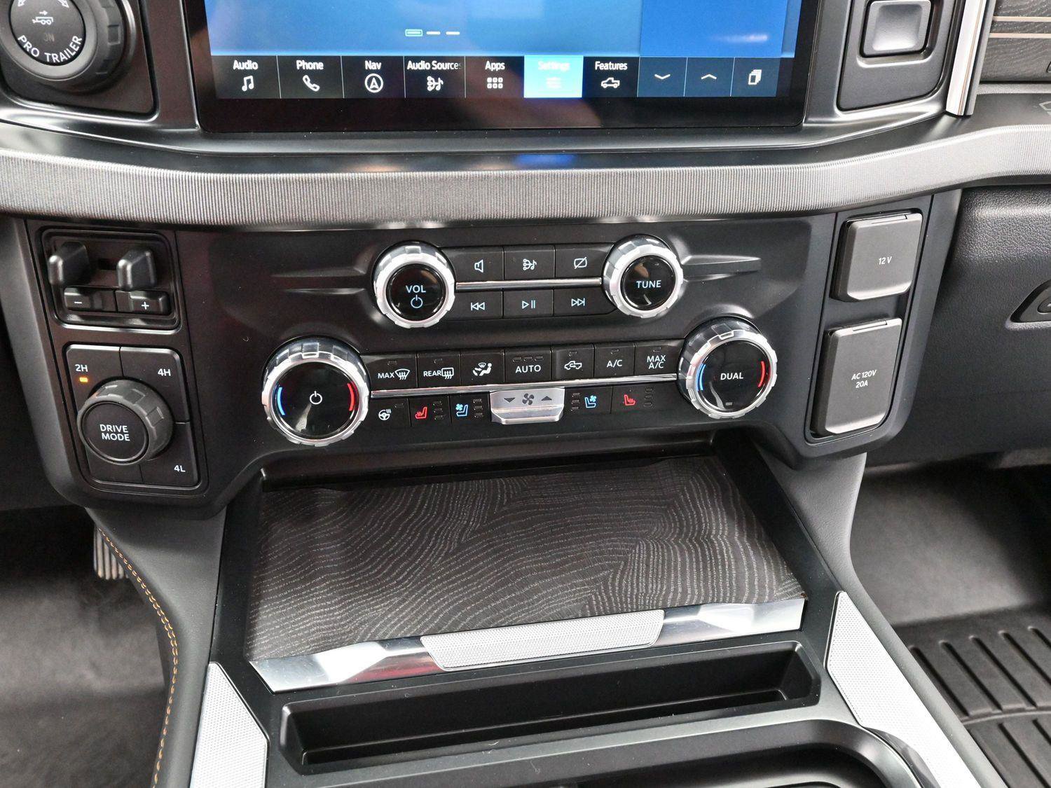 Used 2023 Ford F350 Platinum image 22