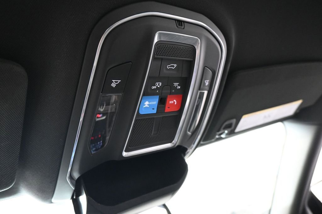 Used 2023 Jeep Grand Cherokee Altitude AWD/4WD image 30