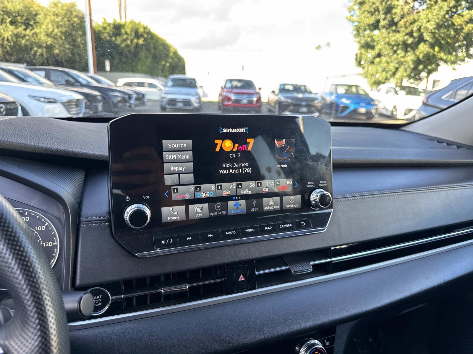 Used 2024 Mitsubishi Outlander AWD image 24