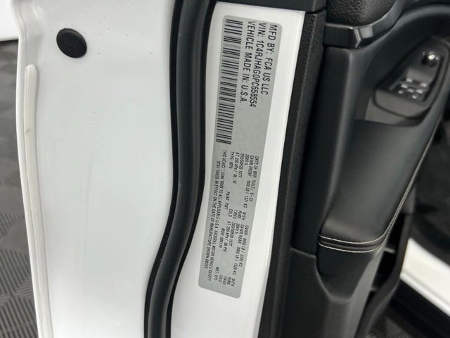 Used 2023 Jeep Grand Cherokee Altitude image 34