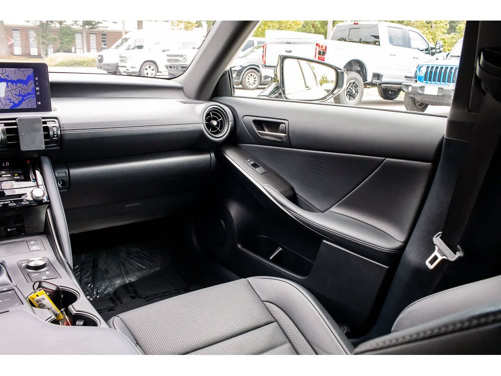 Used 2023 Lexus IS 350 F Sport AWD/4WD image 15