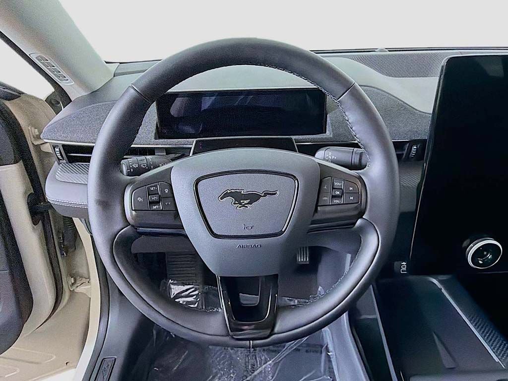 Used 2025 Ford Mustang Mach-E Premium AWD/4WD image 34