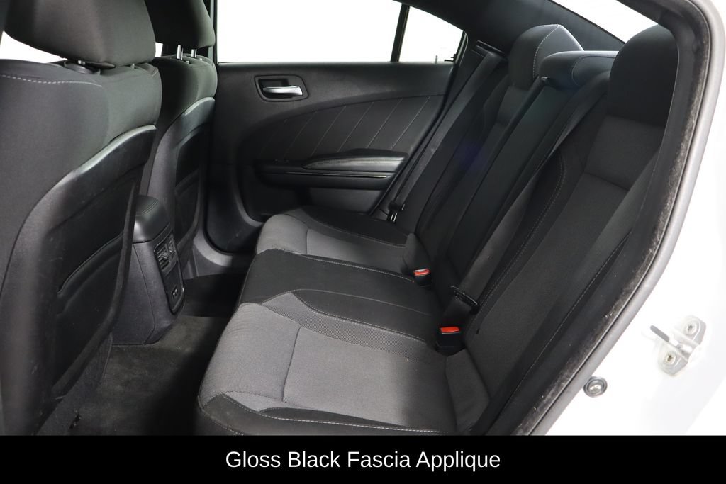 Used 2016 Dodge Charger SXT w/ Blacktop Package RWD image 8