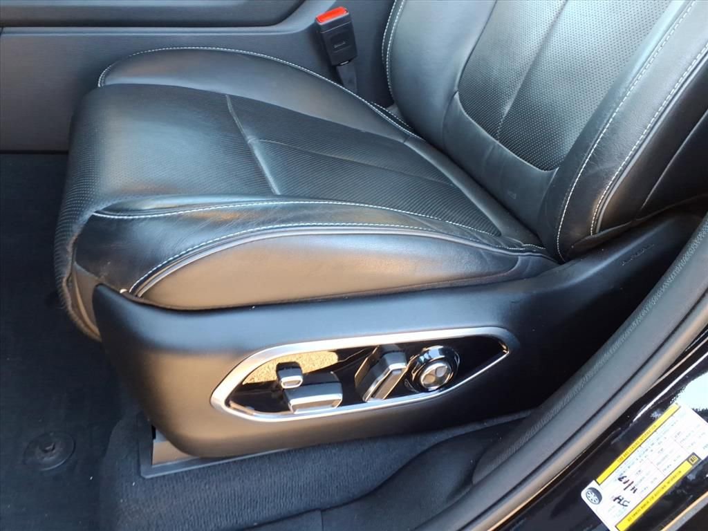 Used 2023 Jeep Grand Cherokee Overland w/ Luxury Tech Group IV image 18