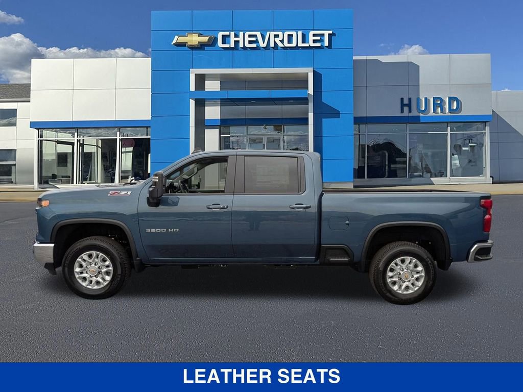 New 2026 Chevrolet Silverado 3500 LT w/ All Star Edition AWD/4WD image 7
