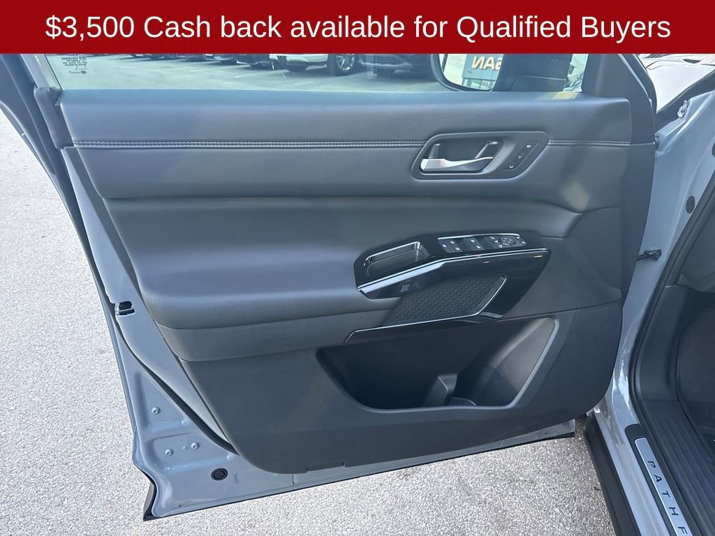 New 2026 Nissan Pathfinder Platinum AWD/4WD image 11