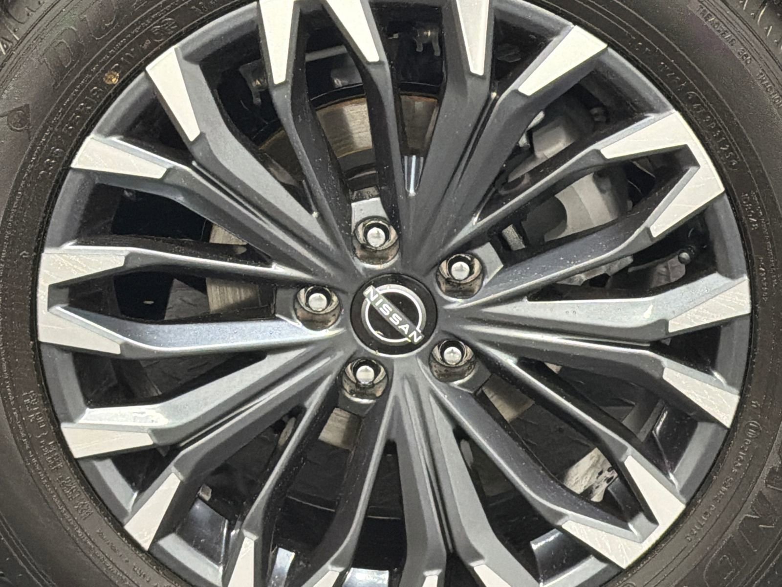 Used 2026 Nissan Rogue Platinum w/ Platinum Premium Package image 5