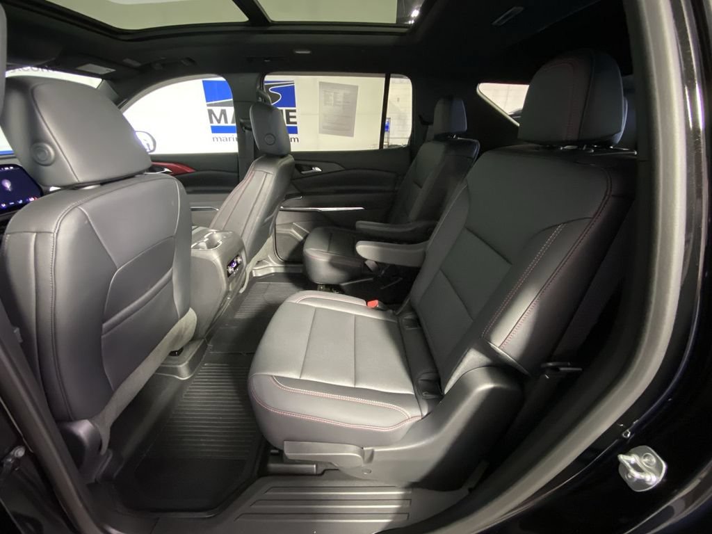 Used 2025 Chevrolet Traverse Z71 w/ Driver Confidence Package AWD/4WD image 31