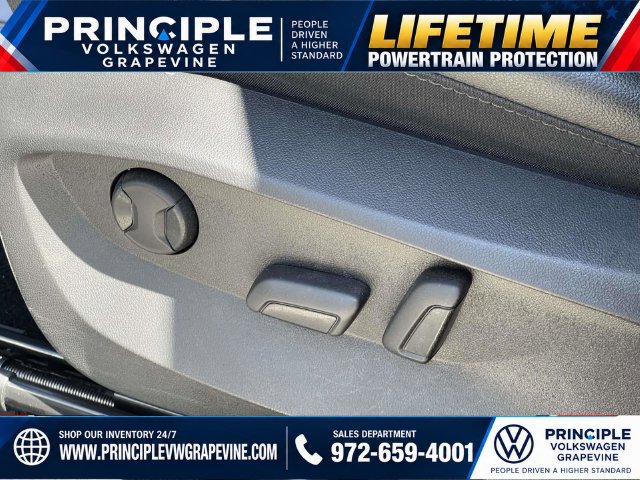 Used 2023 Volkswagen Taos SE FWD image 13
