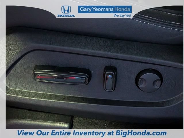 Certified 2025 Honda Pilot Touring image 24