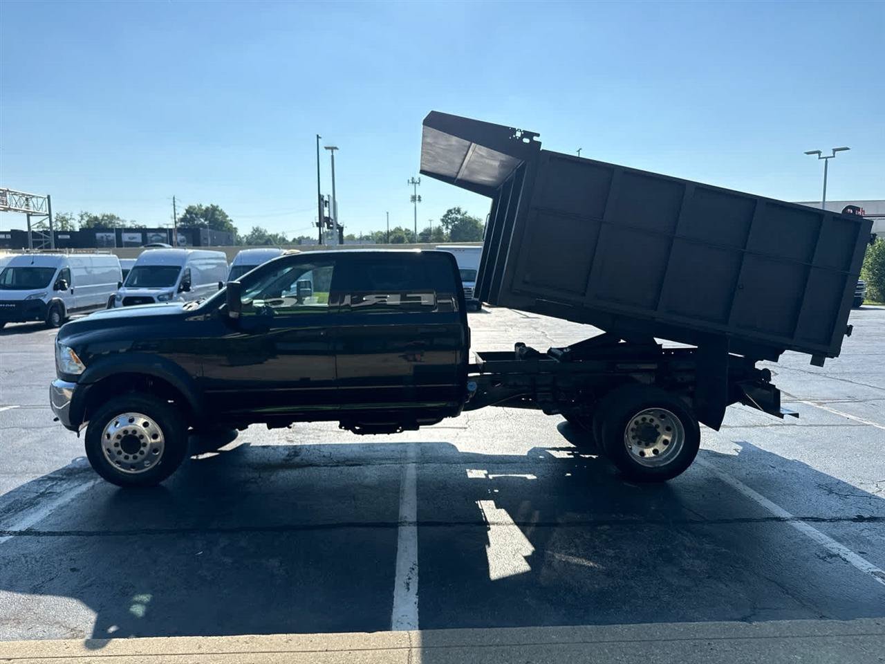 Used 2018 RAM 4500 Tradesman w/ Chrome Appearance Group AWD/4WD image 6