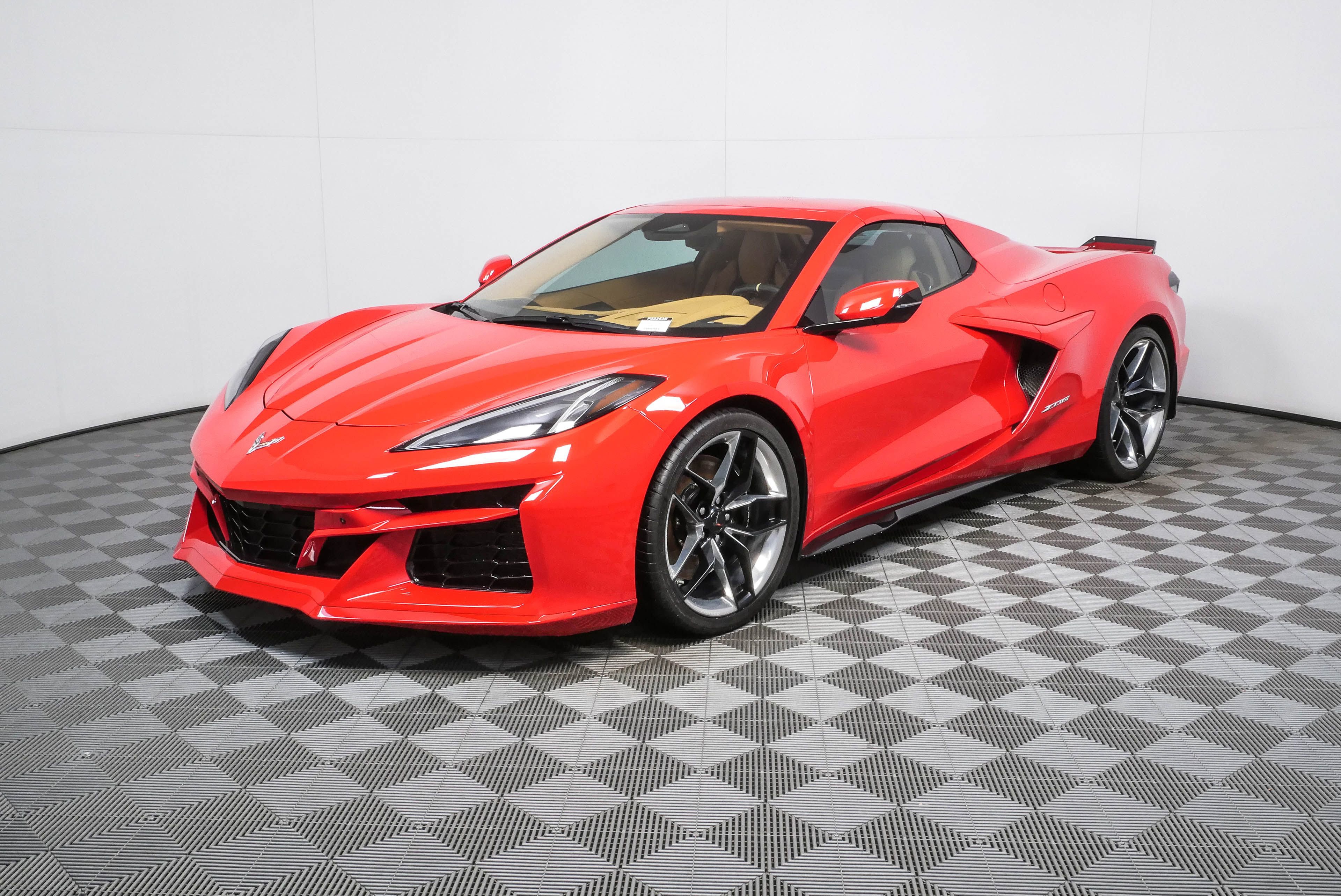 Used 2025 Chevrolet Corvette Z06 RWD image 30