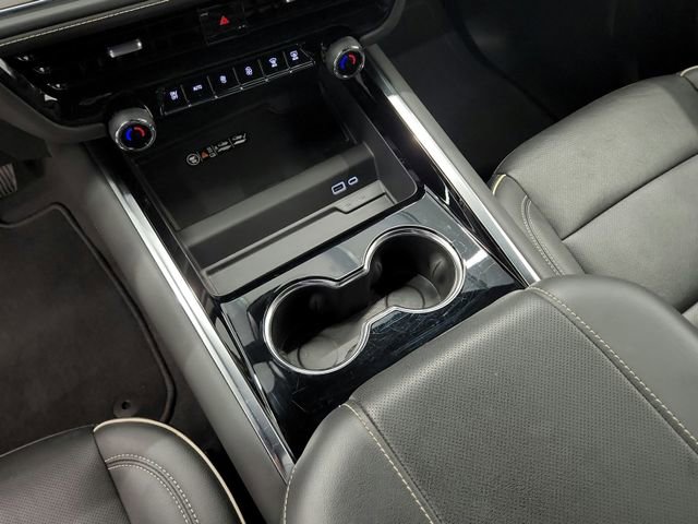 Used 2025 Chevrolet Tahoe Premier image 22