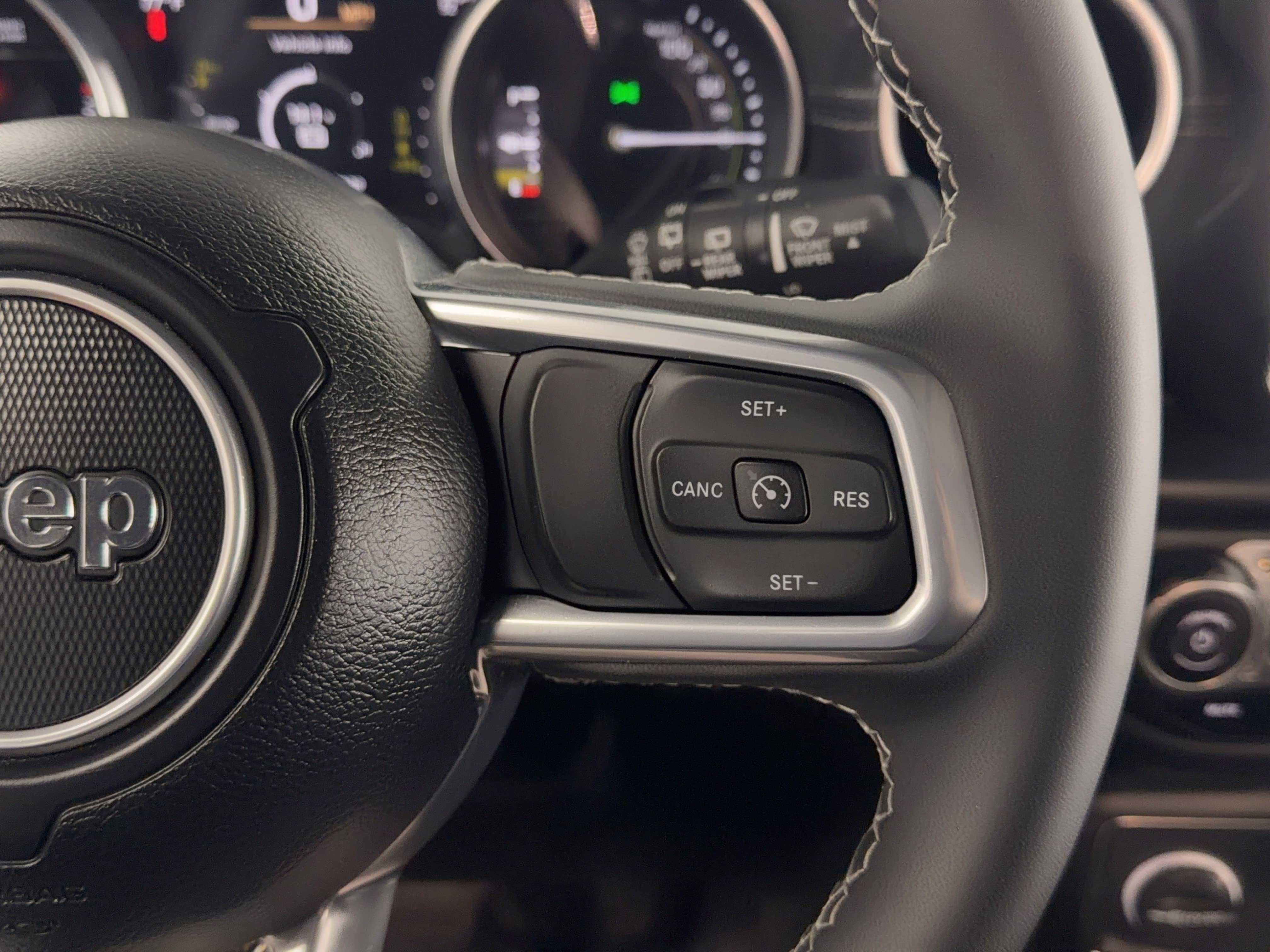 Used 2023 Jeep Wrangler Unlimited Sahara AWD/4WD image 22