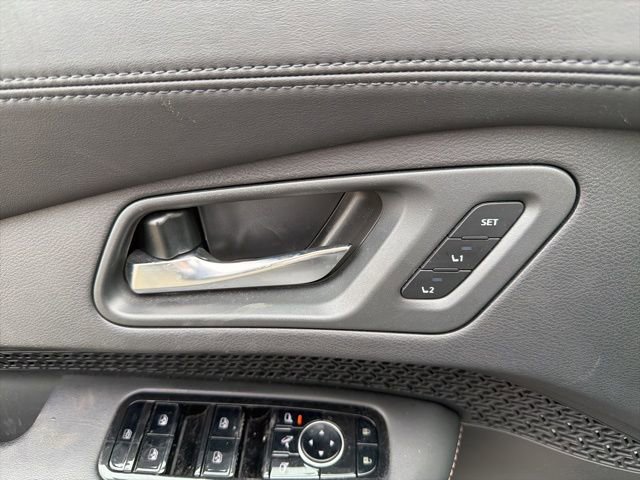 Used 2024 Nissan Ariya AWD image 20