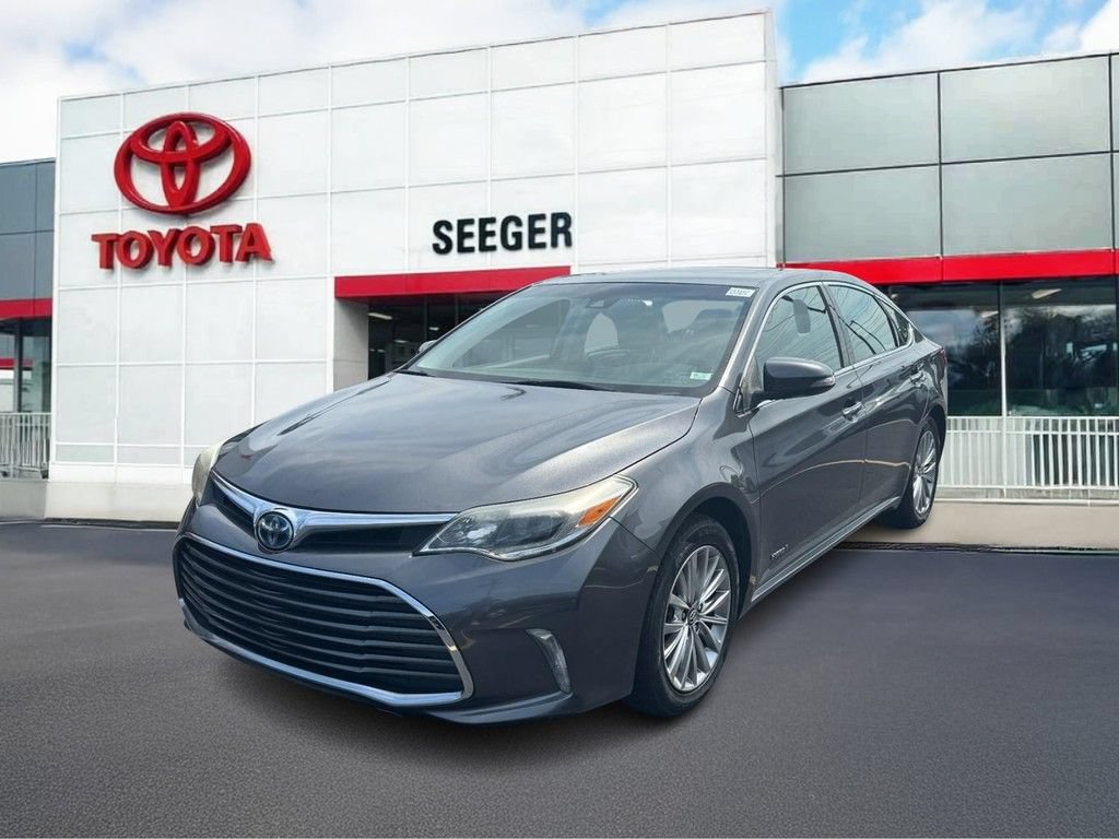 Used 2018 Toyota Avalon Limited FWD image 11